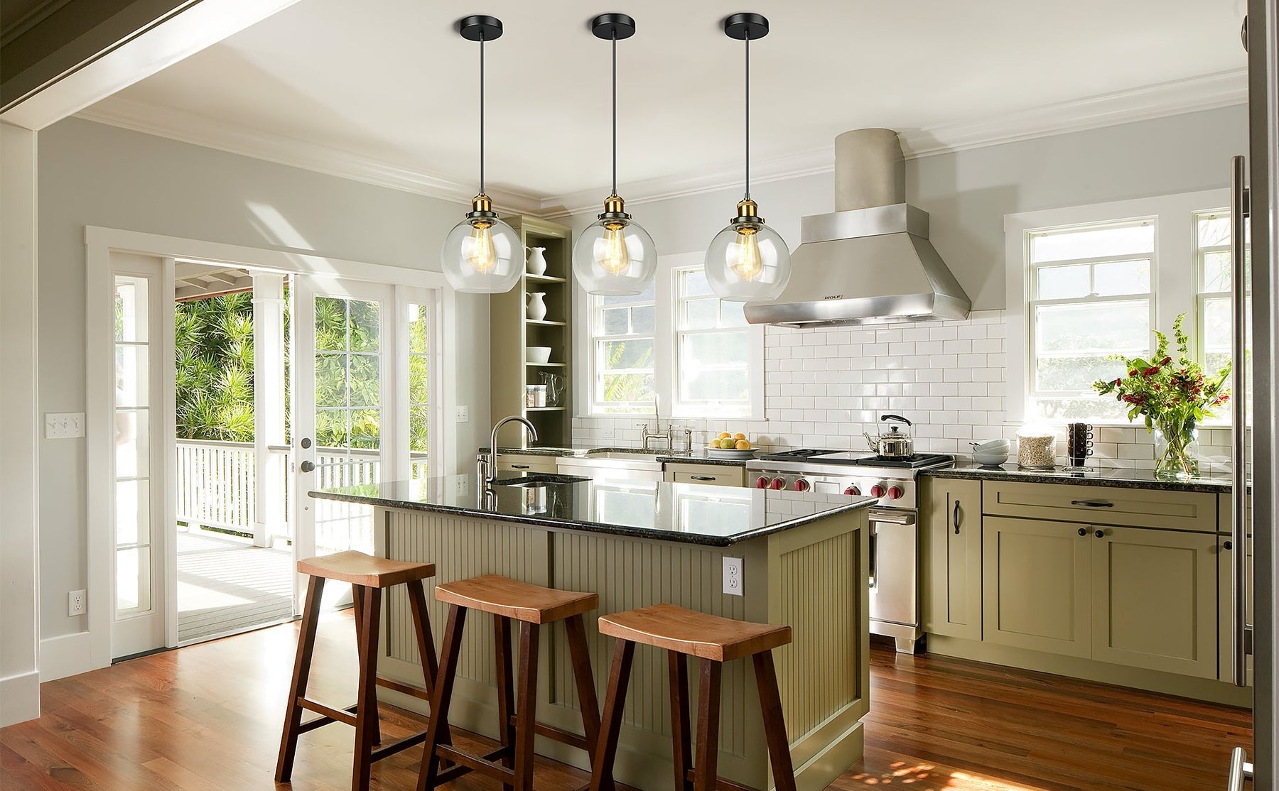 Pendant lights for kitchen island